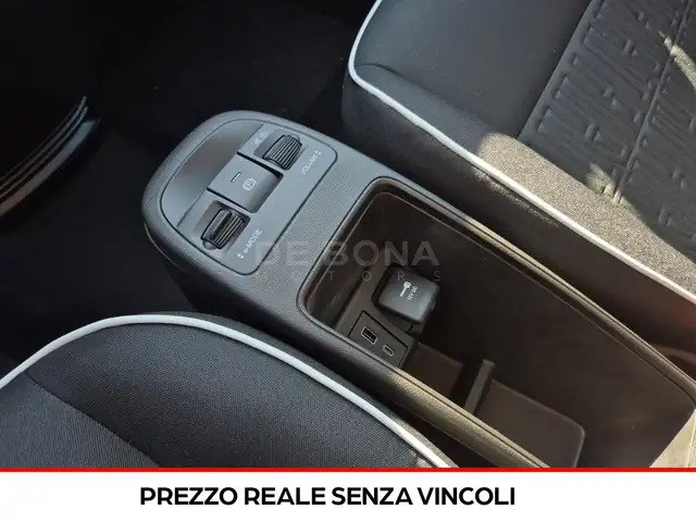 Fiat 500e view 13