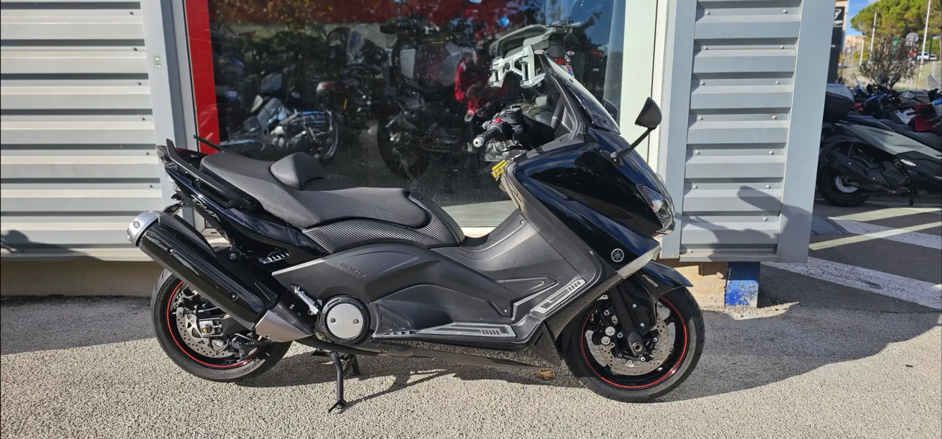 Yamaha TMAX 530 Schwarz - 1