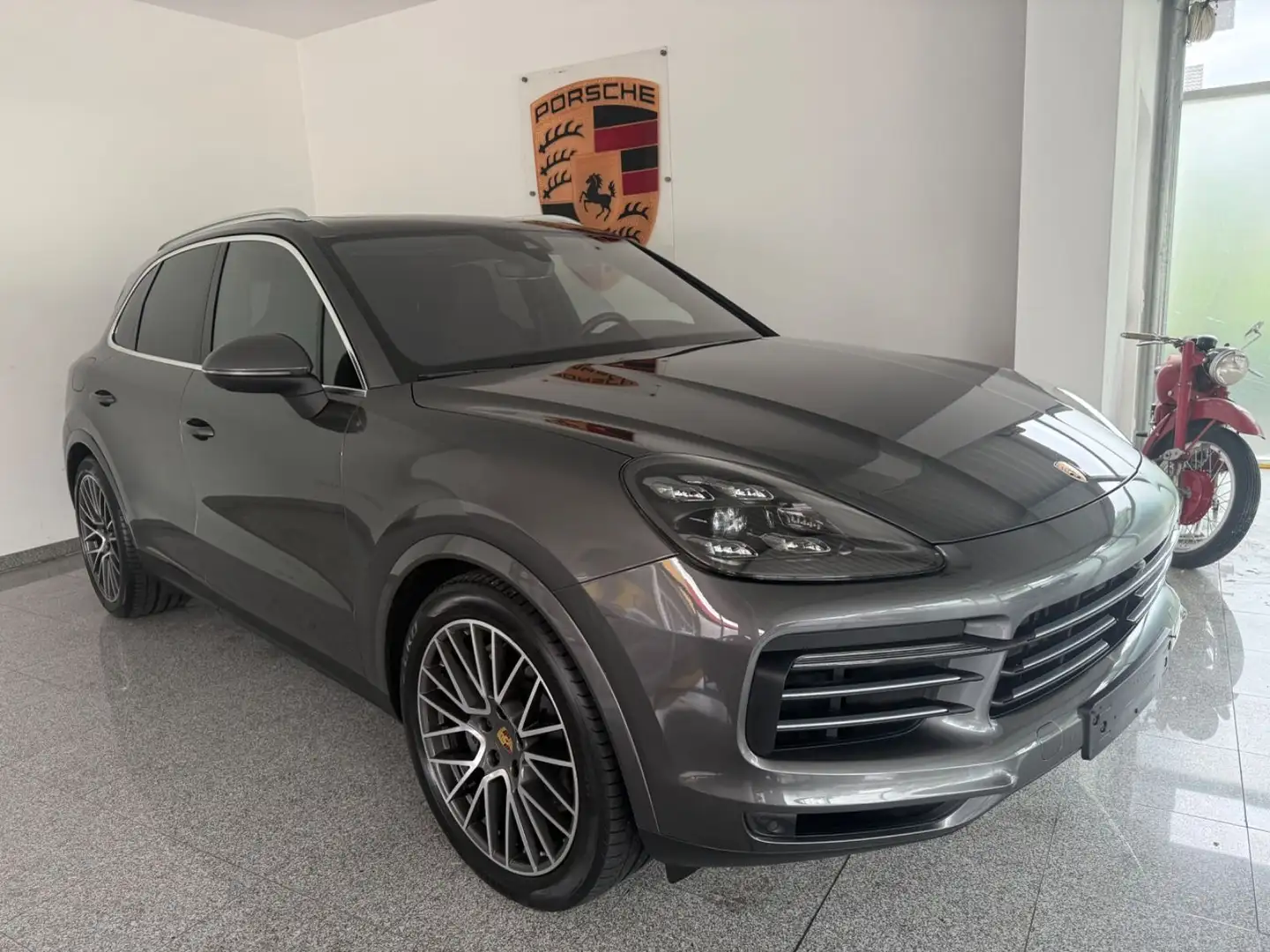 Porsche Cayenne S-MEGA AUSSTATTUNG- InnoDriv Grau - 1