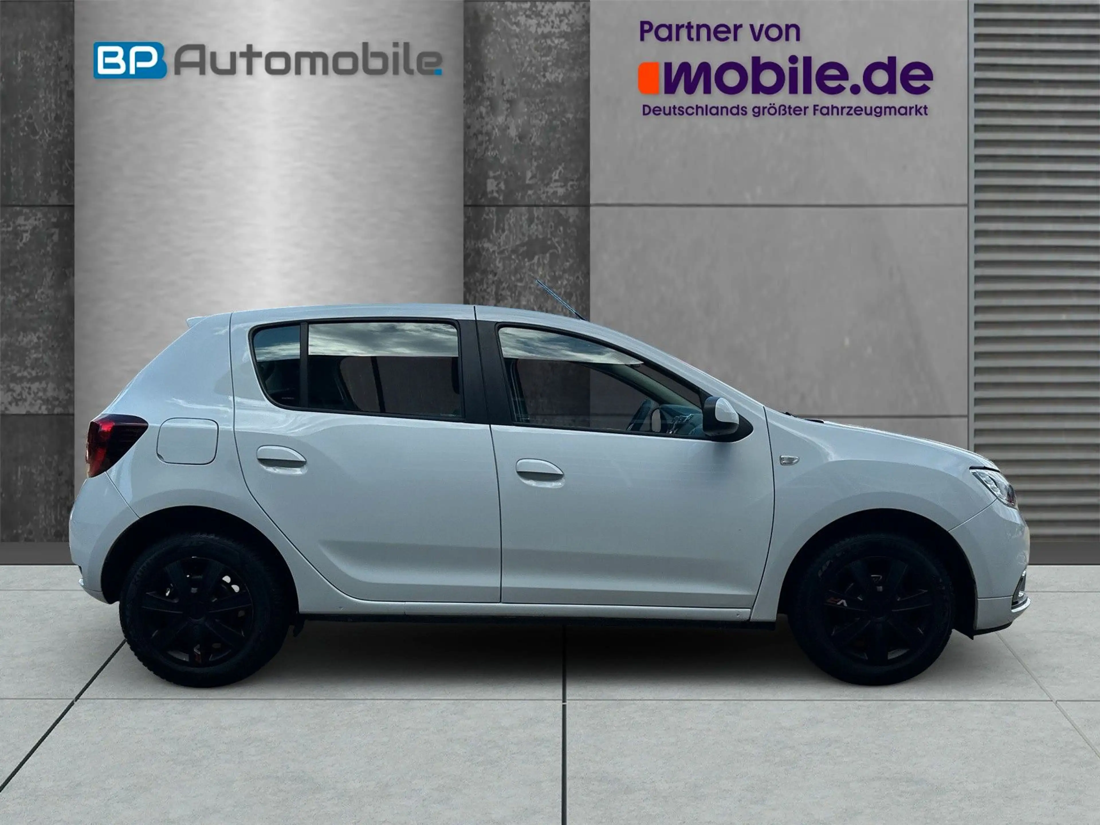 Dacia Sandero II Essentiel *LED*KLIMA*PDC*35TKM* — photo 9
