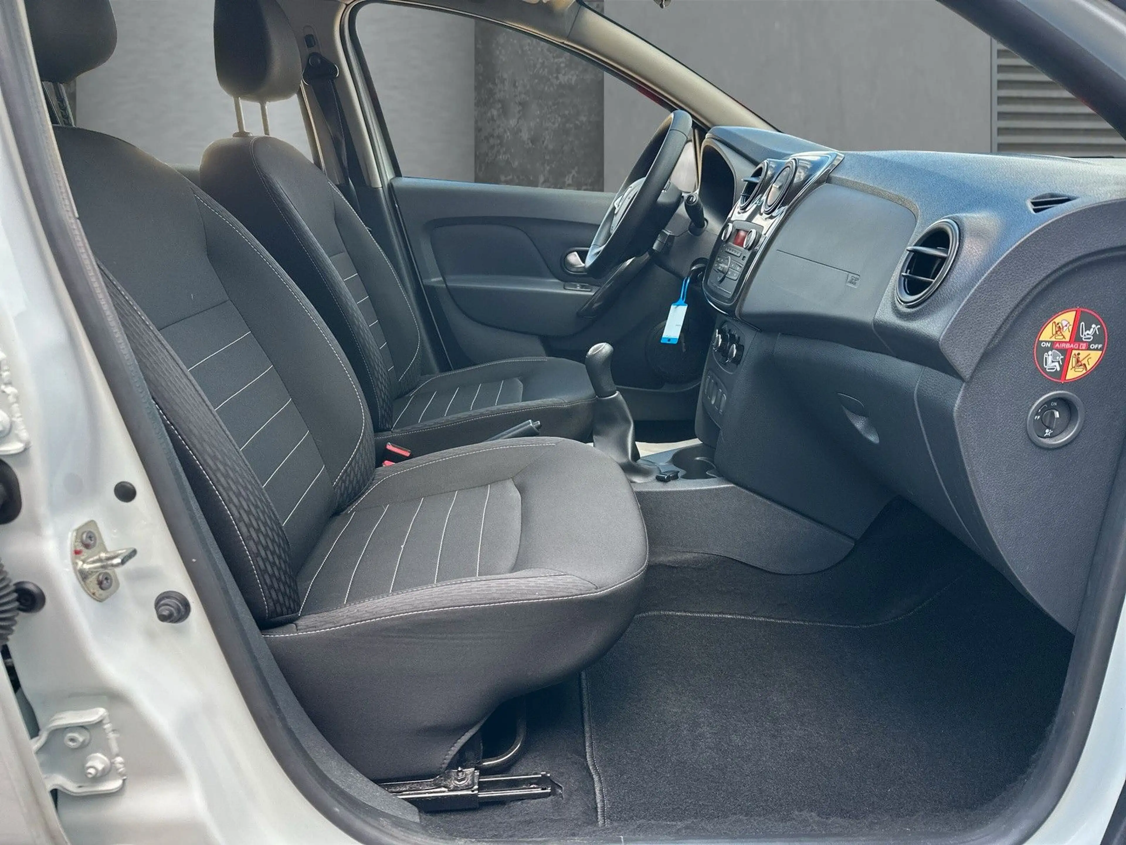 Dacia Sandero II Essentiel *LED*KLIMA*PDC*35TKM* — photo 12