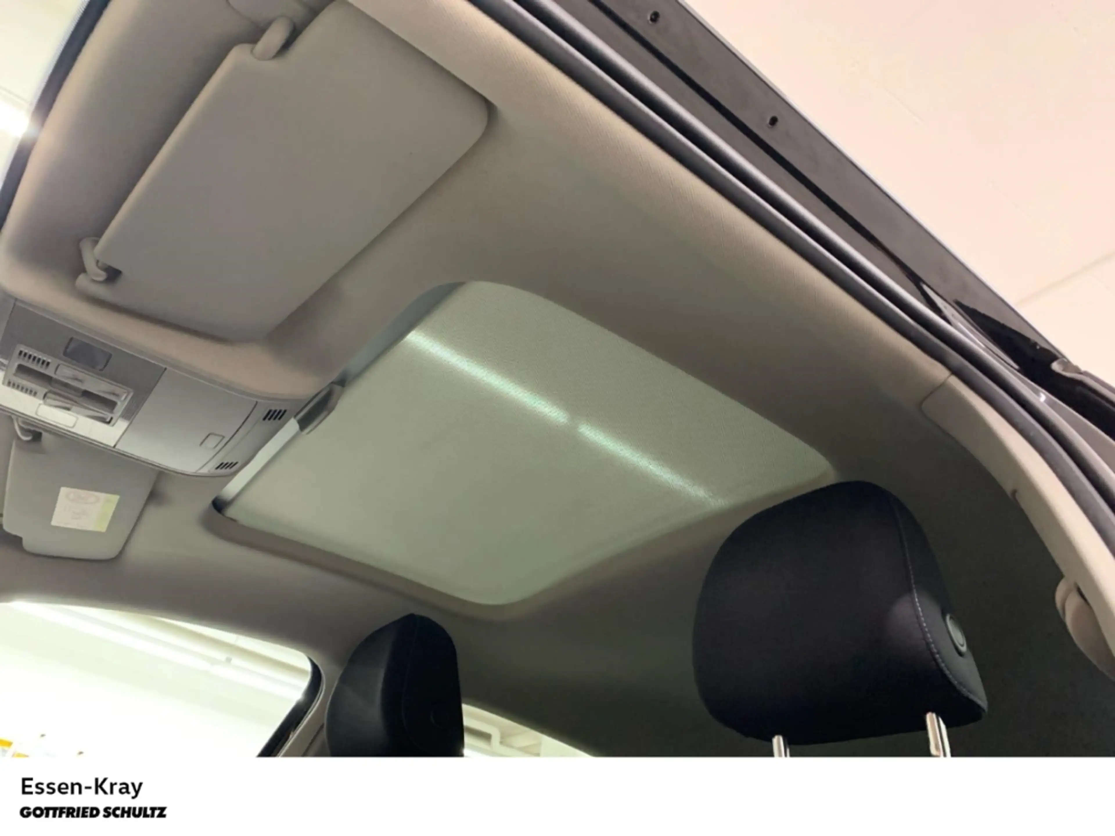 Volkswagen Polo IQ.DRIVE 1.0 Pano Navi Klima — photo 11