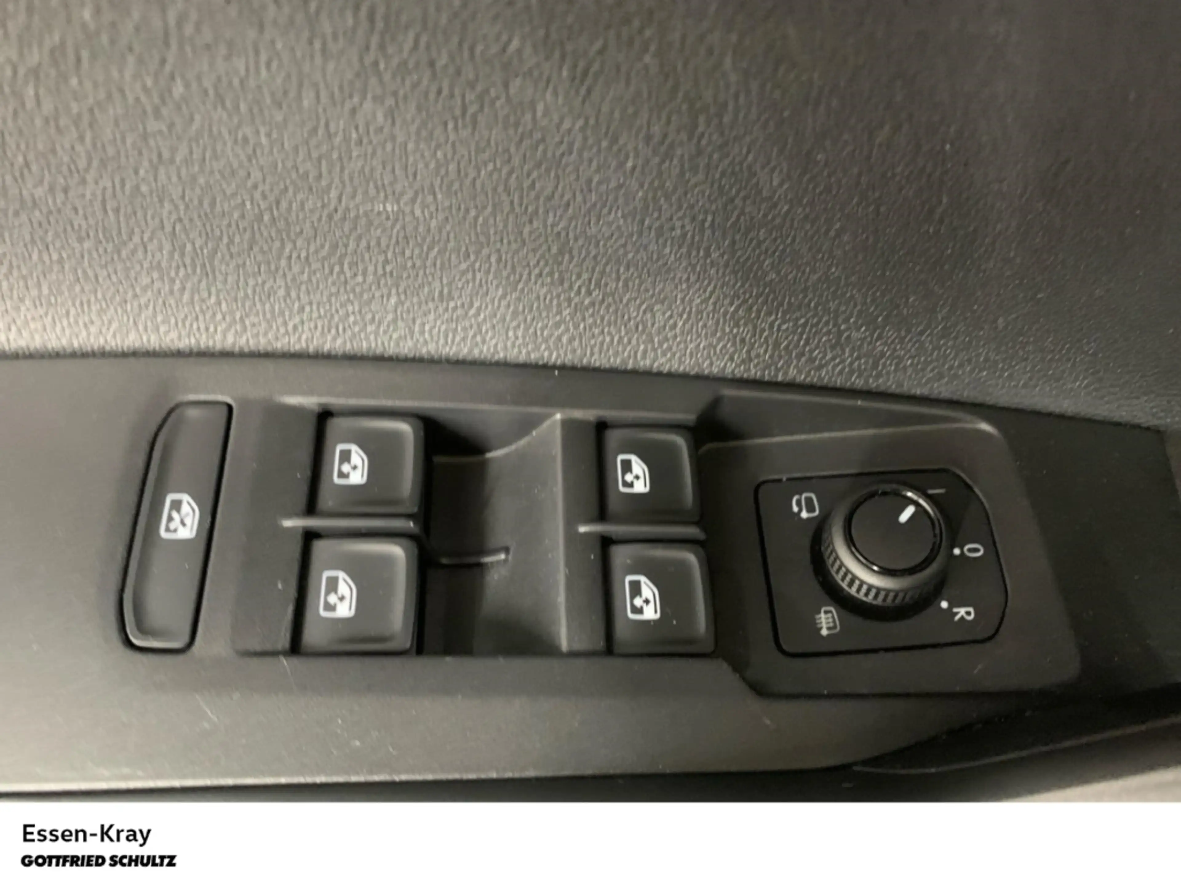 Volkswagen Polo IQ.DRIVE 1.0 Pano Navi Klima — photo 10
