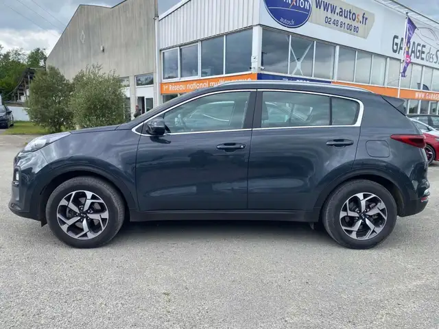Kia Sportage view 3