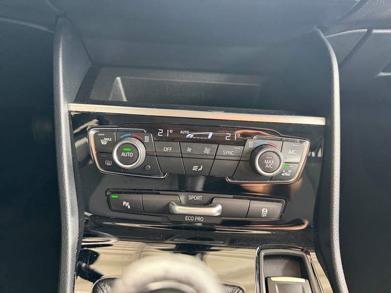 BMW 218 i Active Tourer Advantage PANO PDC DAB — photo 14
