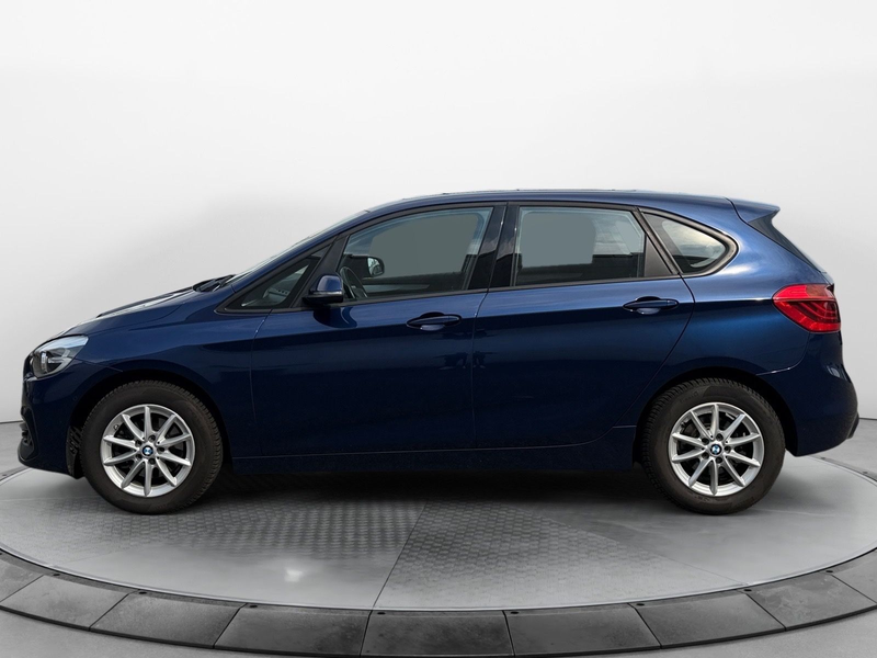 BMW 218 i Active Tourer Advantage PANO PDC DAB — photo 2
