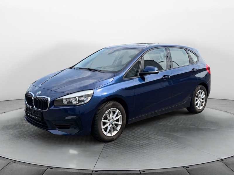 BMW 218 i Active Tourer Advantage PANO PDC DAB