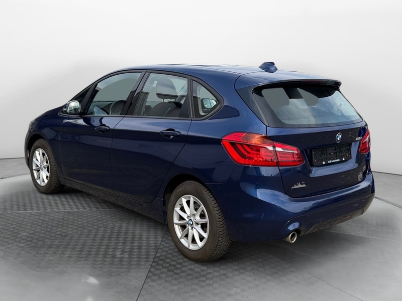BMW 218 i Active Tourer Advantage PANO PDC DAB — photo 3