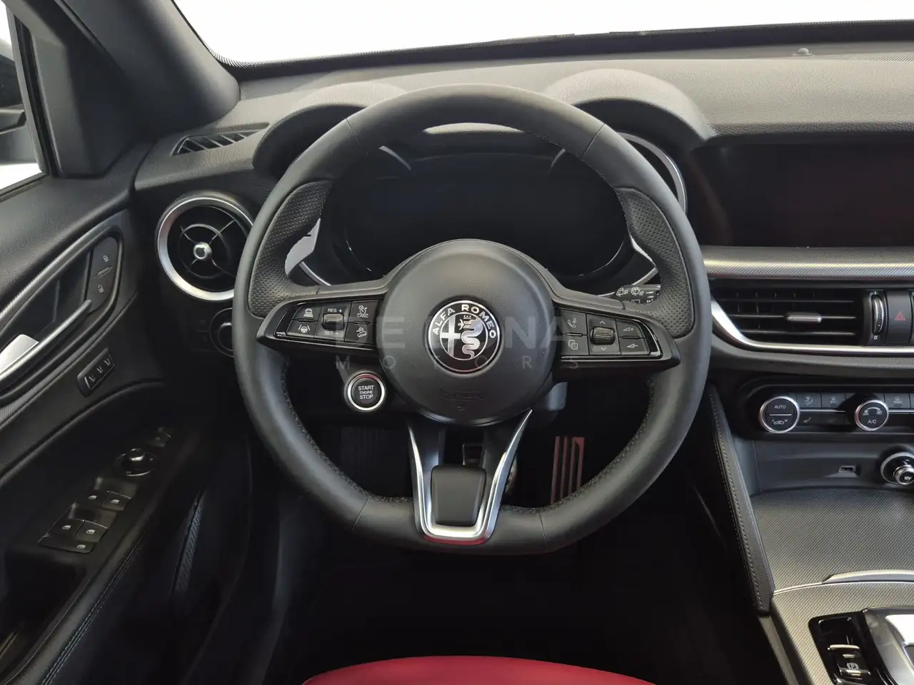 Alfa Romeo Stelvio 2026 — фото 10
