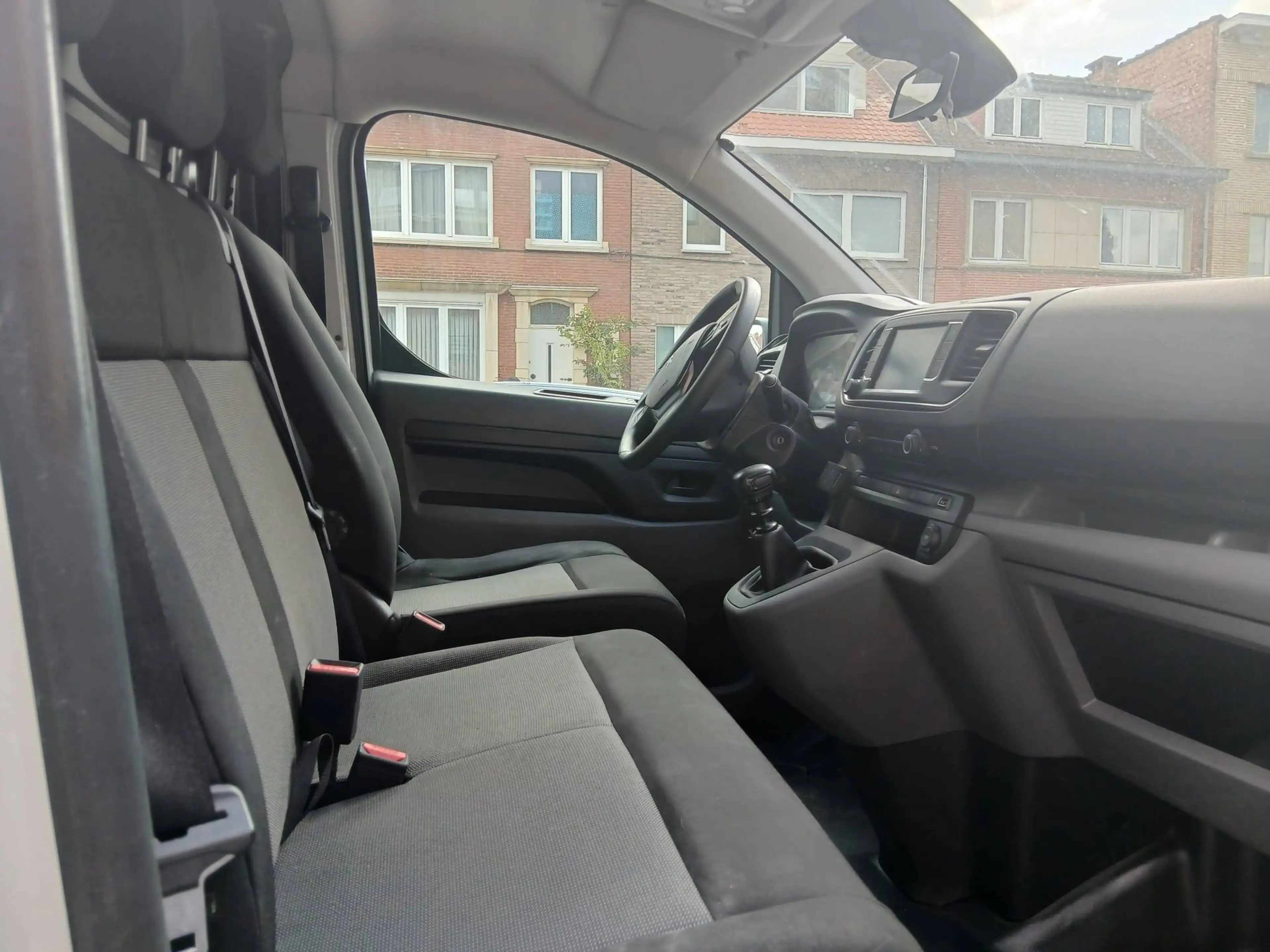 Peugeot Expert 1.6 BlueHDi L1 Compact Premium * CARPLAY * CAPT ARR * BLTHT * 280 X 60 MOIS * — photo 7