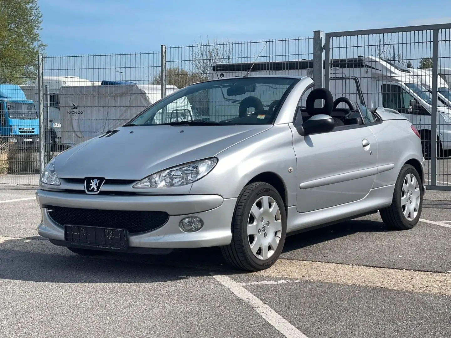 Peugeot 206 CC TÜV NEU + Inspektion Silber - 1