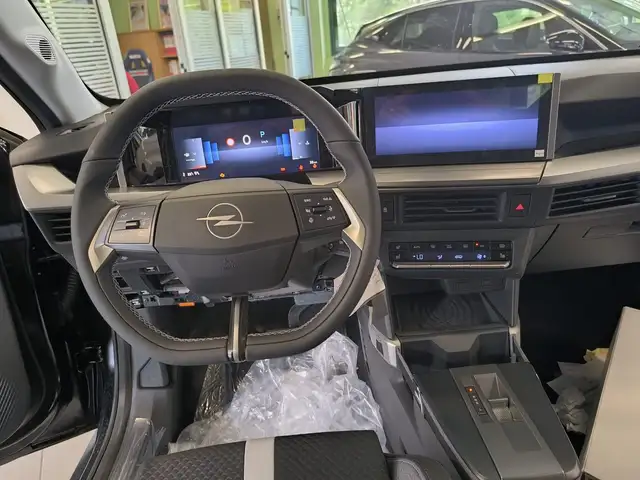 Opel Frontera view 10