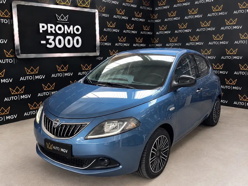 Lancia Ypsilon