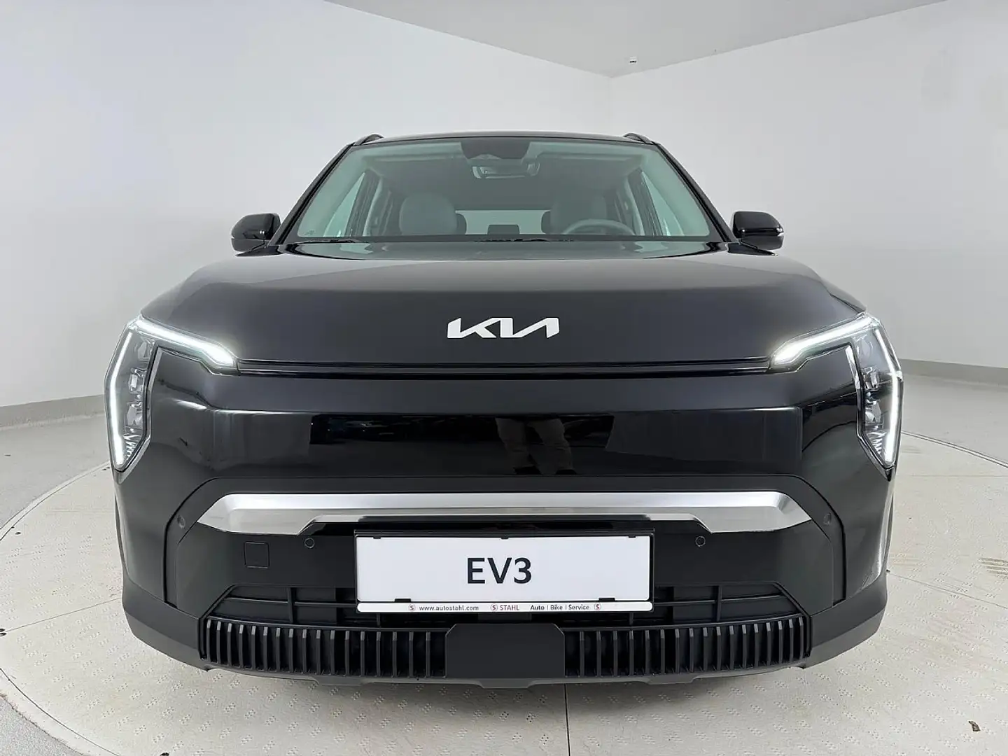 Kia EV3 FWD 81,4kWh Long Range Earth | Stahl Wien 22 Schwarz - 2
