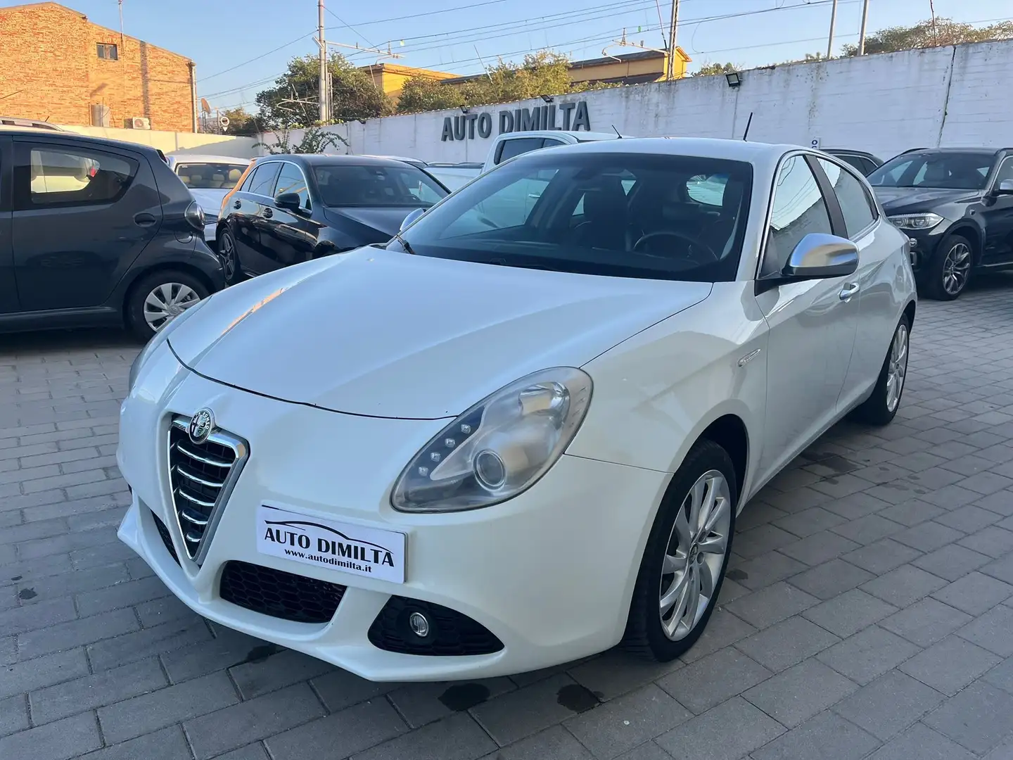 Alfa Romeo Giulietta Giulietta 2.0 jtdm(2) Distinctive 140cv Bianco - 2