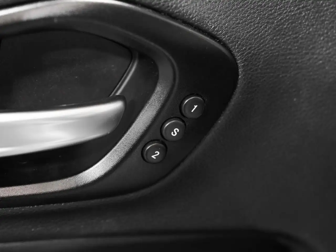 Jeep Cherokee снимка Jeep Cherokee