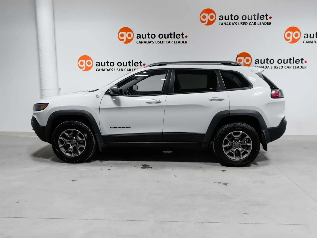 Jeep Cherokee снимка Jeep Cherokee