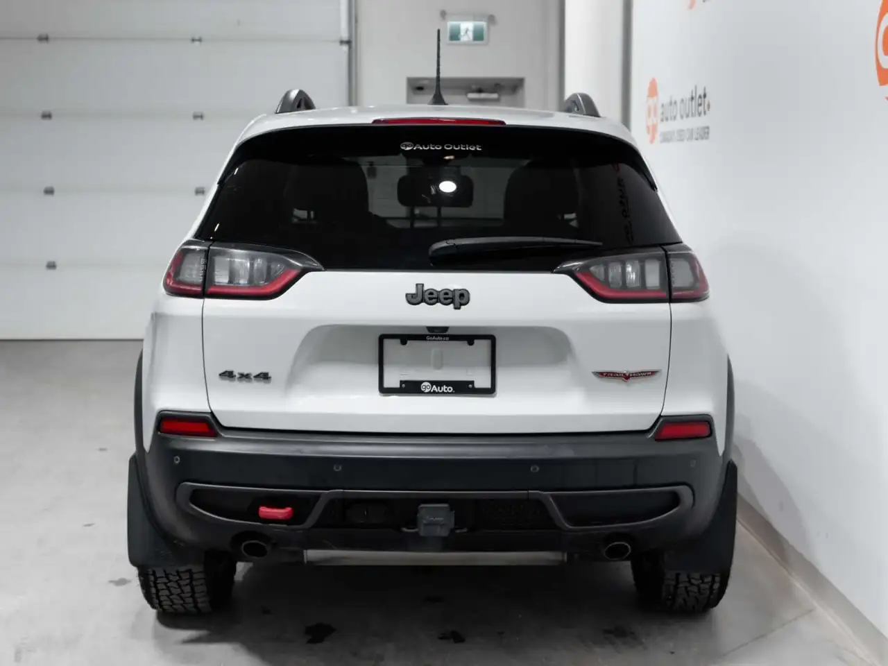 Jeep Cherokee снимка Jeep Cherokee
