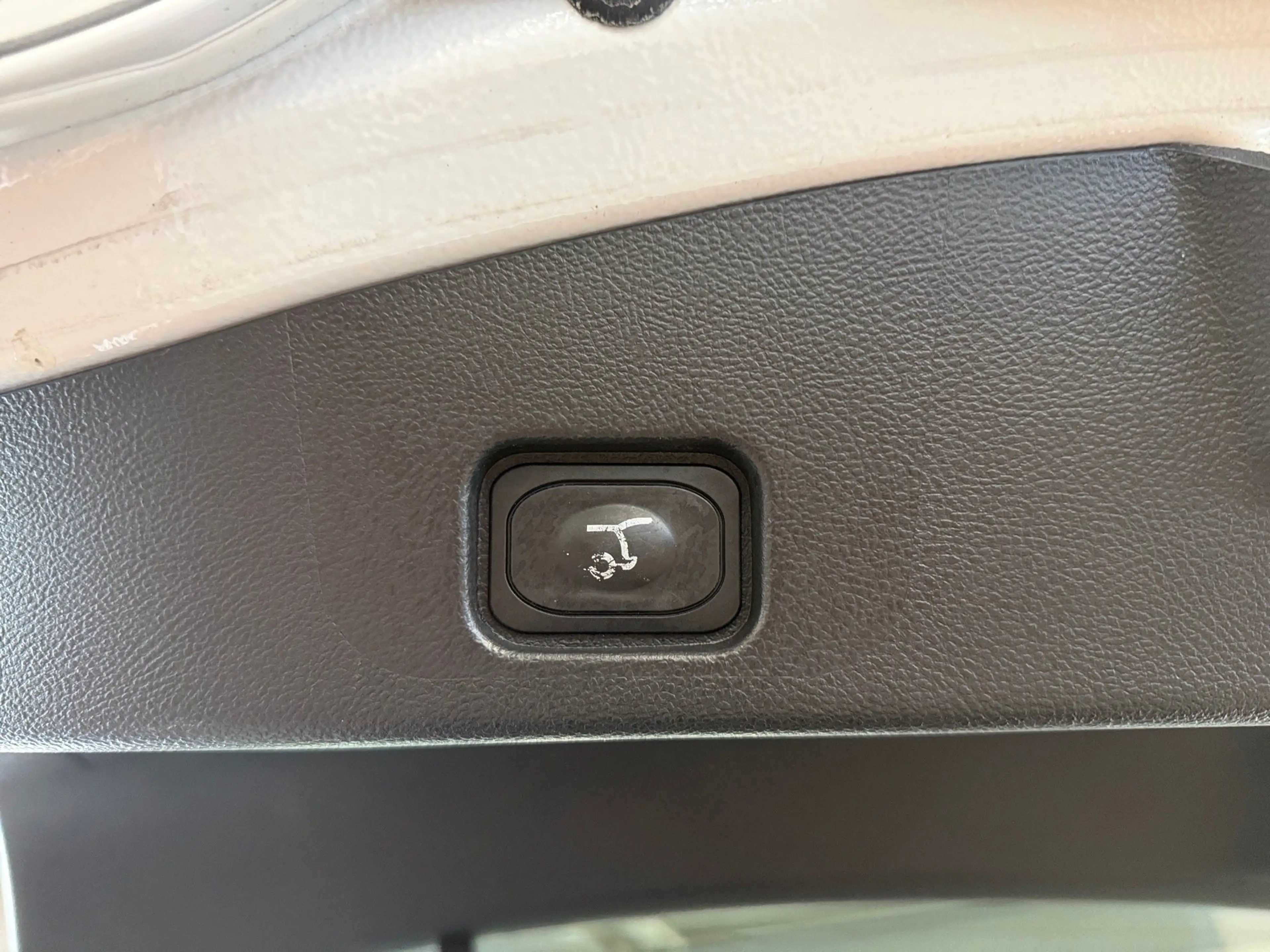 Ford Mondeo 2.0 EcoBlue Titanium — photo 8