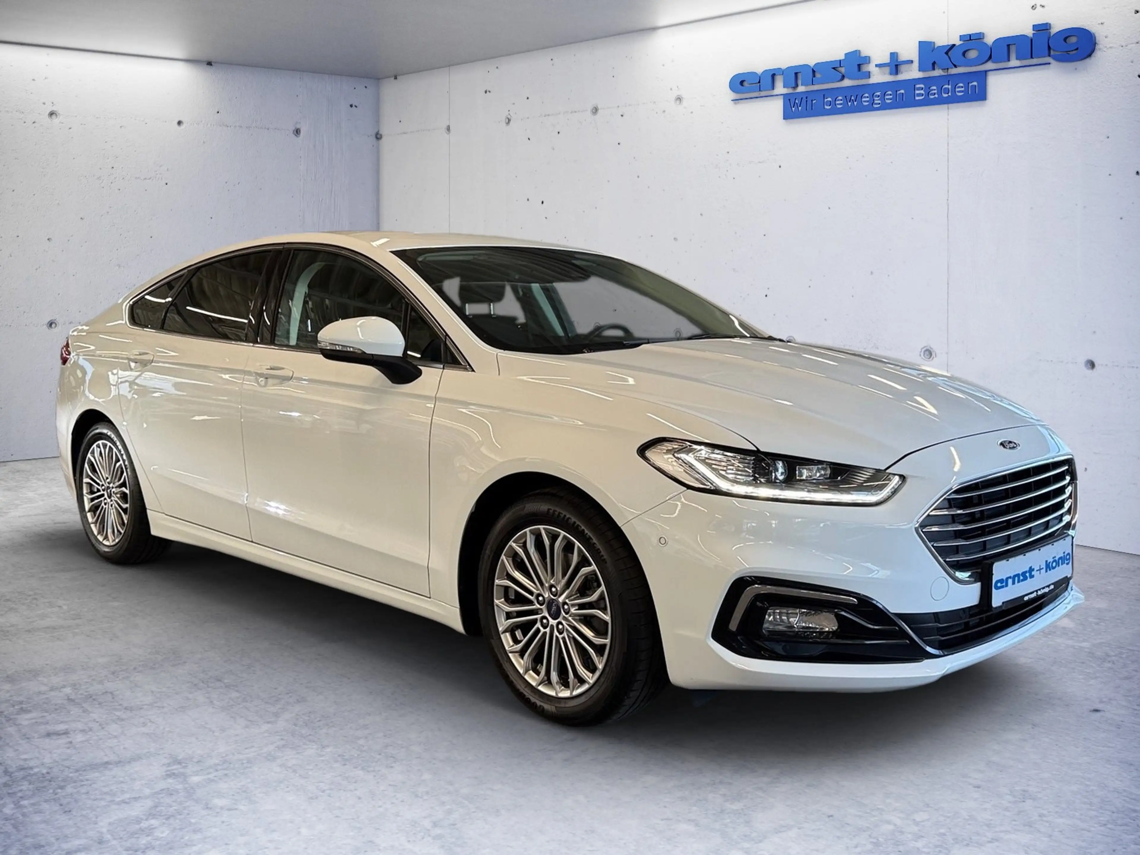 Ford Mondeo 2.0 EcoBlue Titanium — photo 2