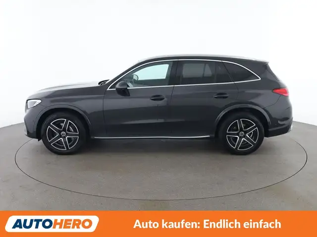 Mercedes-Benz GLC view 3