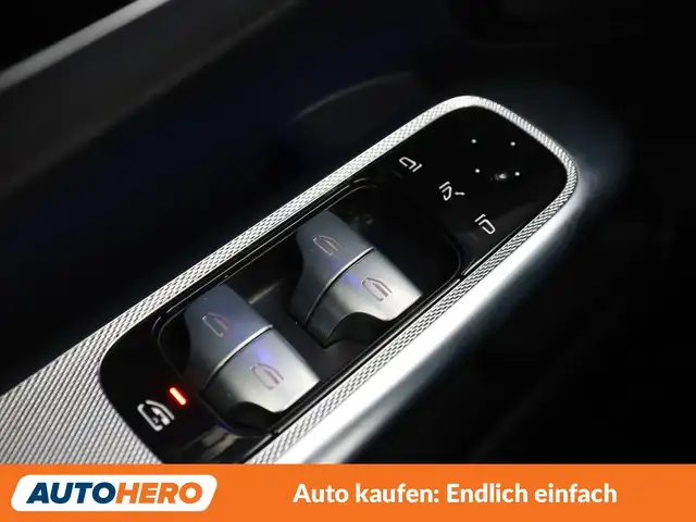 Mercedes-Benz GLC view 28