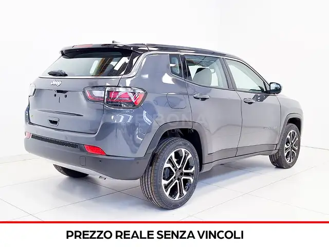 Jeep Compass view 4