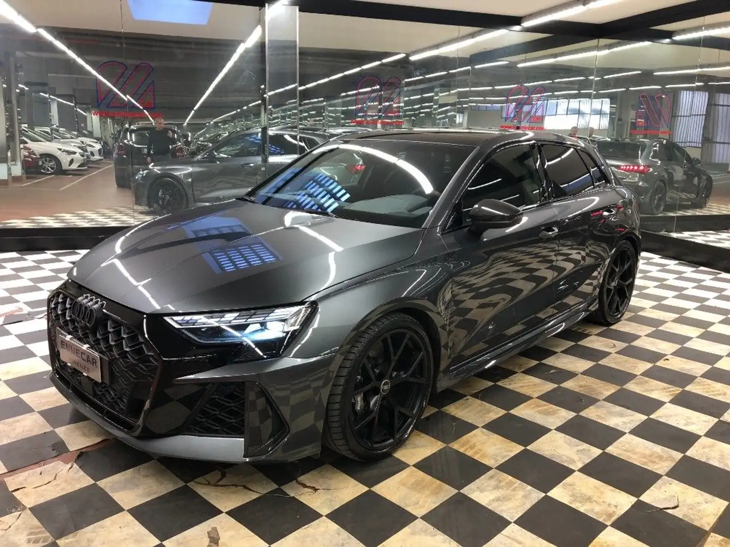 Audi RS 3 SPB TFSI quattro S tronic Grau - 1