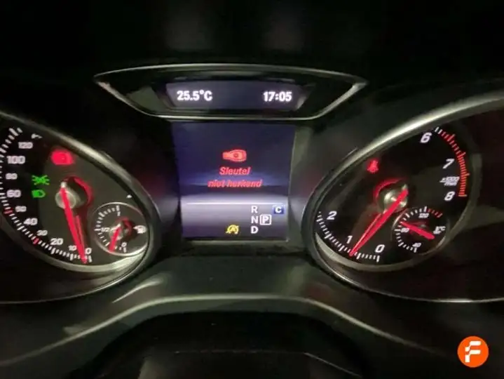 Mercedes-Benz GLA 180 X156 2019, foto 12
