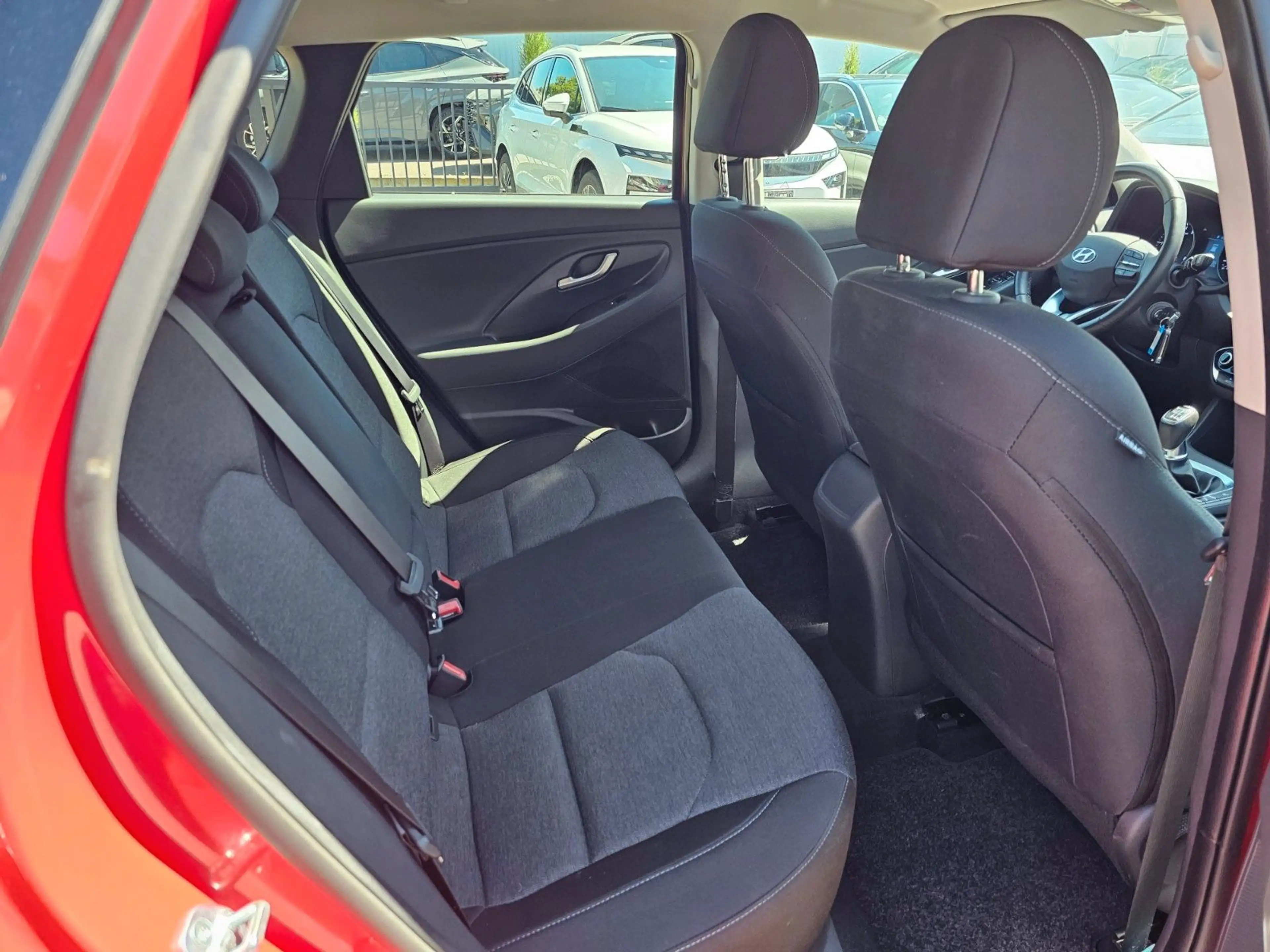 Hyundai i30 cw 1,0 T-GDI Smart — photo 11