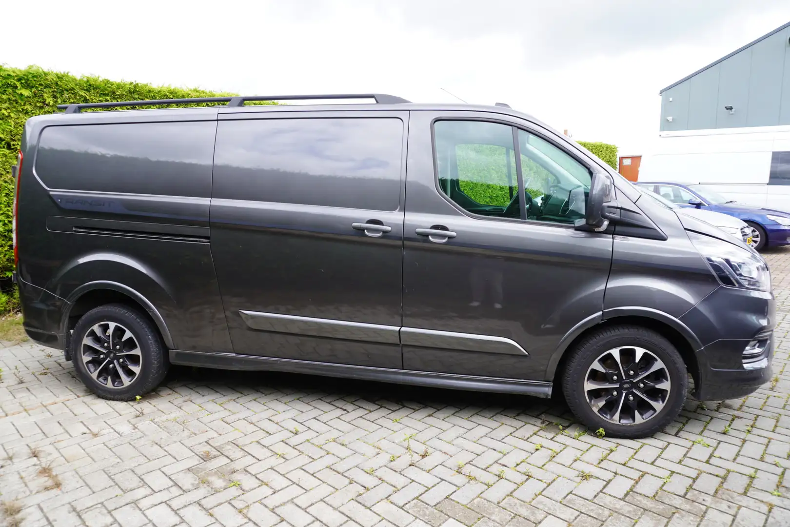 Ford Transit Custom 320L 2.0 TDCI 185PK L2H1 Sport Automaat Schuifdeur Šedá - 2