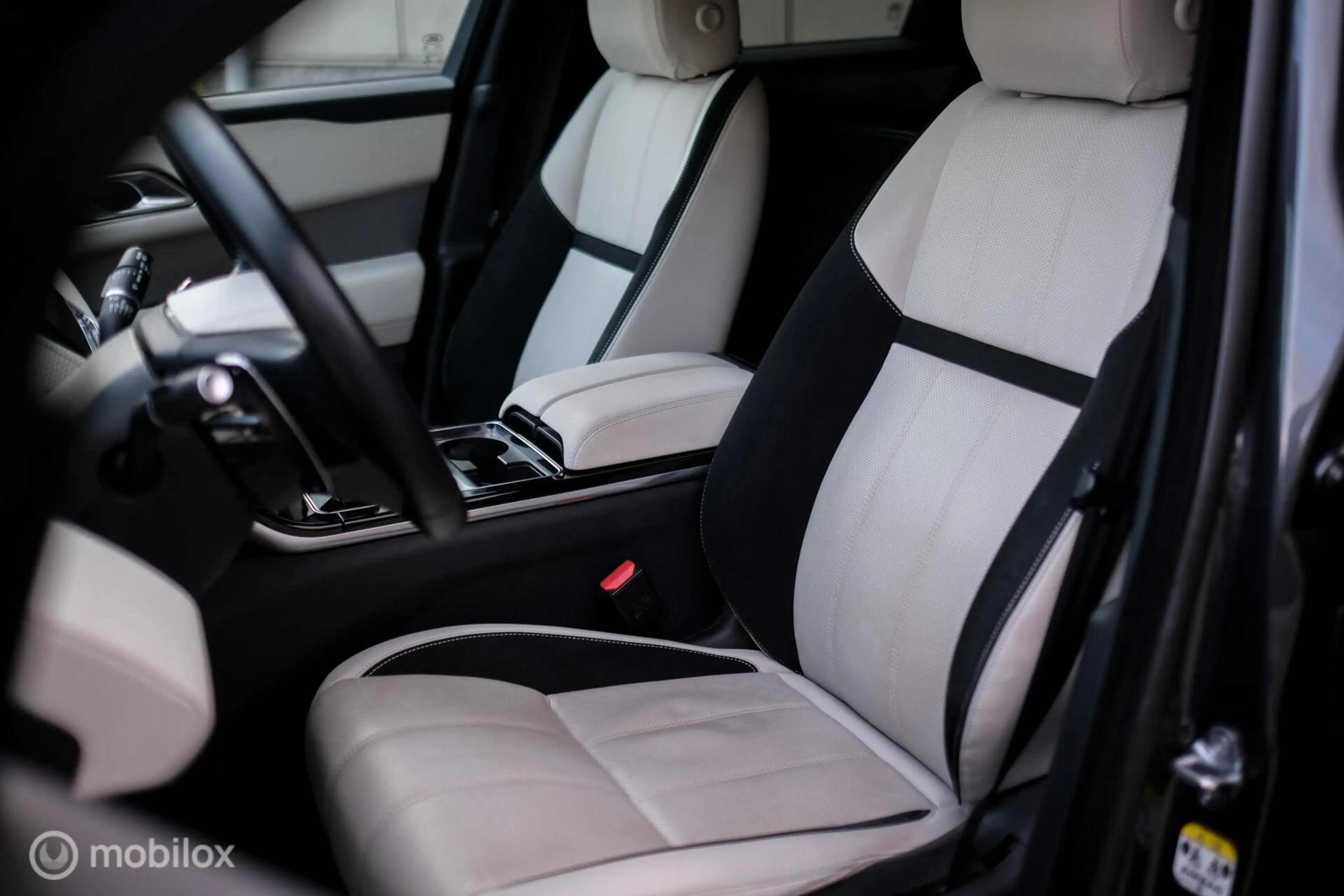 Land Rover Range Rover Velar 2.0 D200 R-Dynamic HSE | Grijskenteken | Bedrijfsw — photo 2