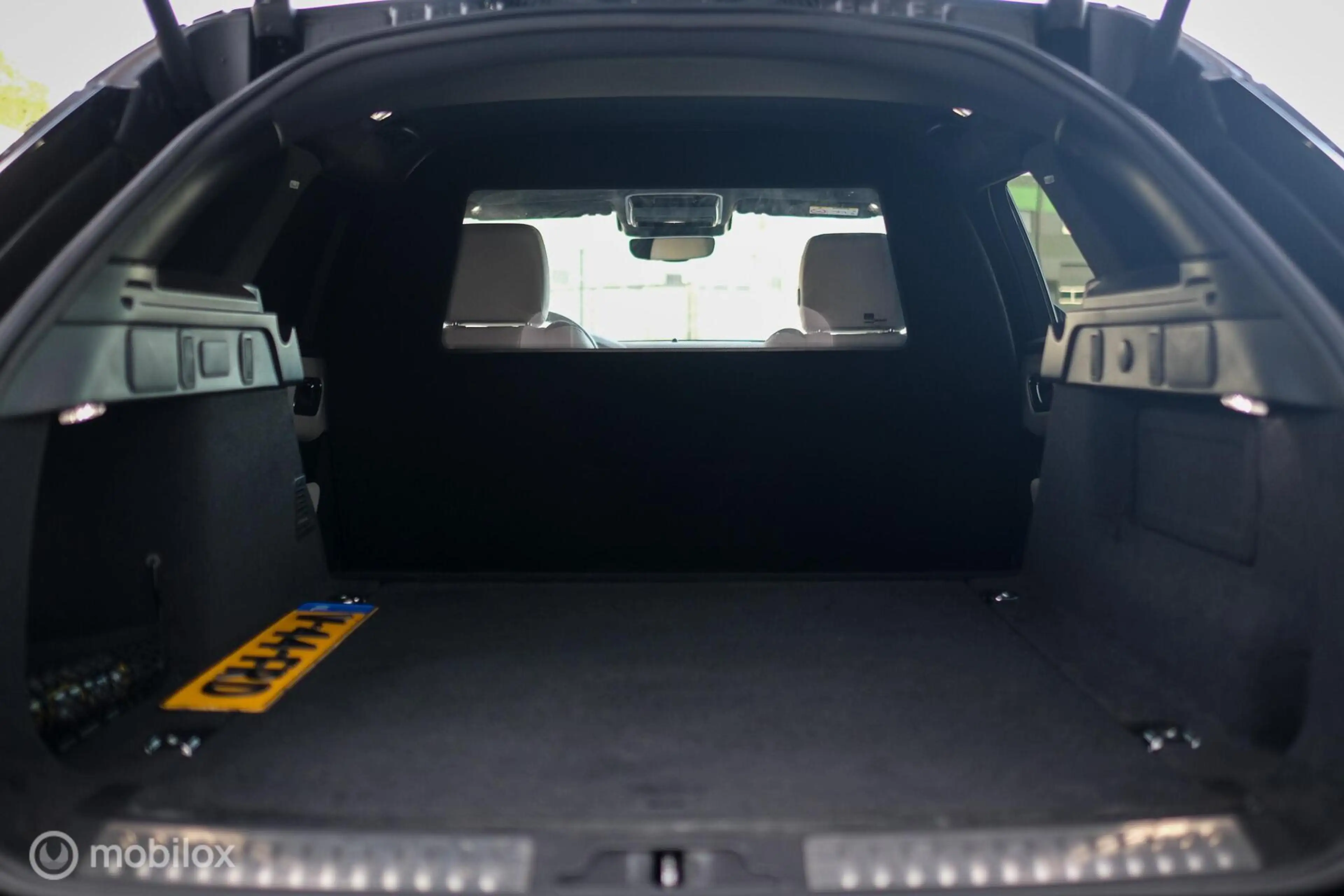Land Rover Range Rover Velar 2.0 D200 R-Dynamic HSE | Grijskenteken | Bedrijfsw — photo 17