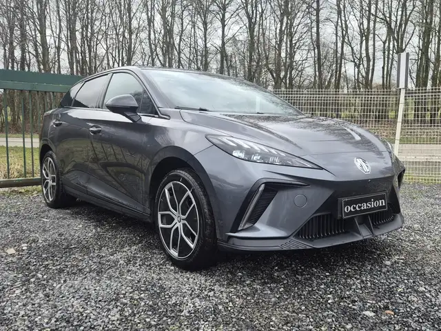 MG MG4 e-MG4 64 kWh Luxury ( Grosse batterie )