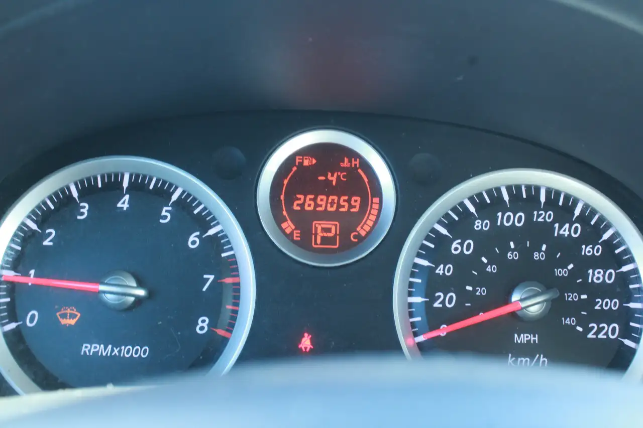 Nissan Sentra снимка Nissan Sentra