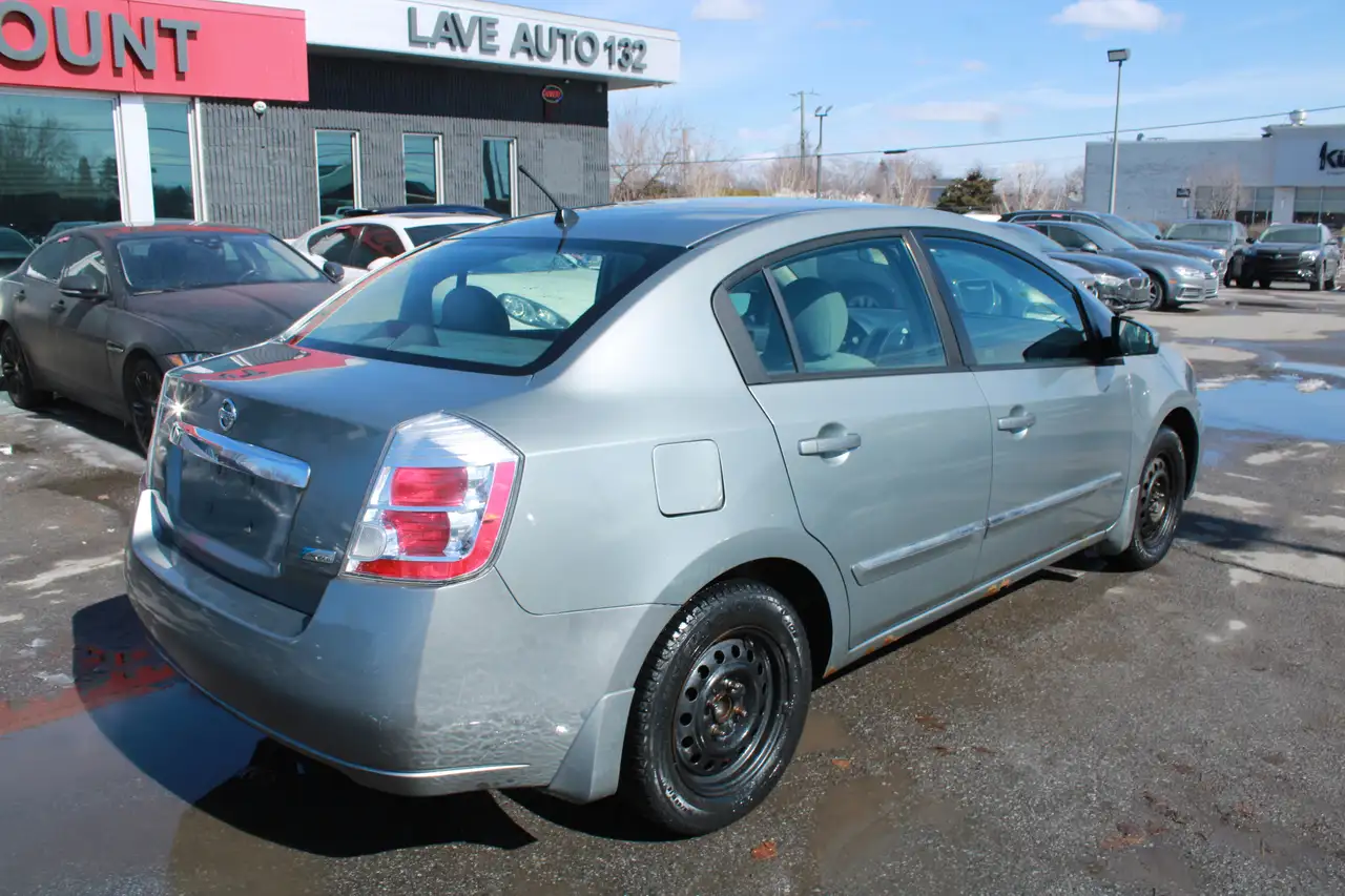 Nissan Sentra снимка Nissan Sentra