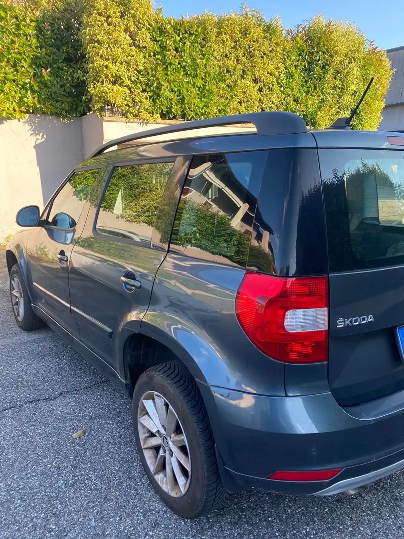 Skoda Yeti 1.6 tdi Ambition GreenTec dsg - 2