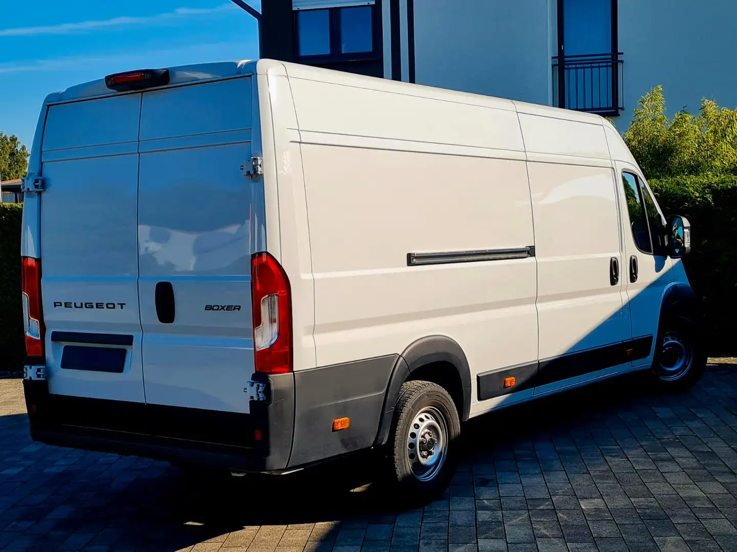 Peugeot Boxer 435 L4H2 Heavy BlueHDi *NEUESTES MODELL* Weiß - 2