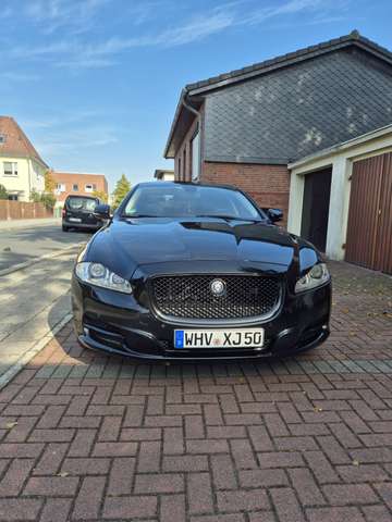 Imagine Jaguar XJ 5.0 V8 Portfolio