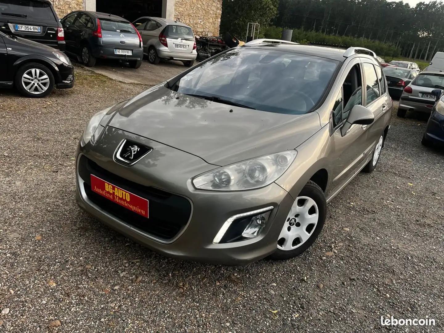 Peugeot 308 ph2 1.6e-HDI 92cv Or - 1