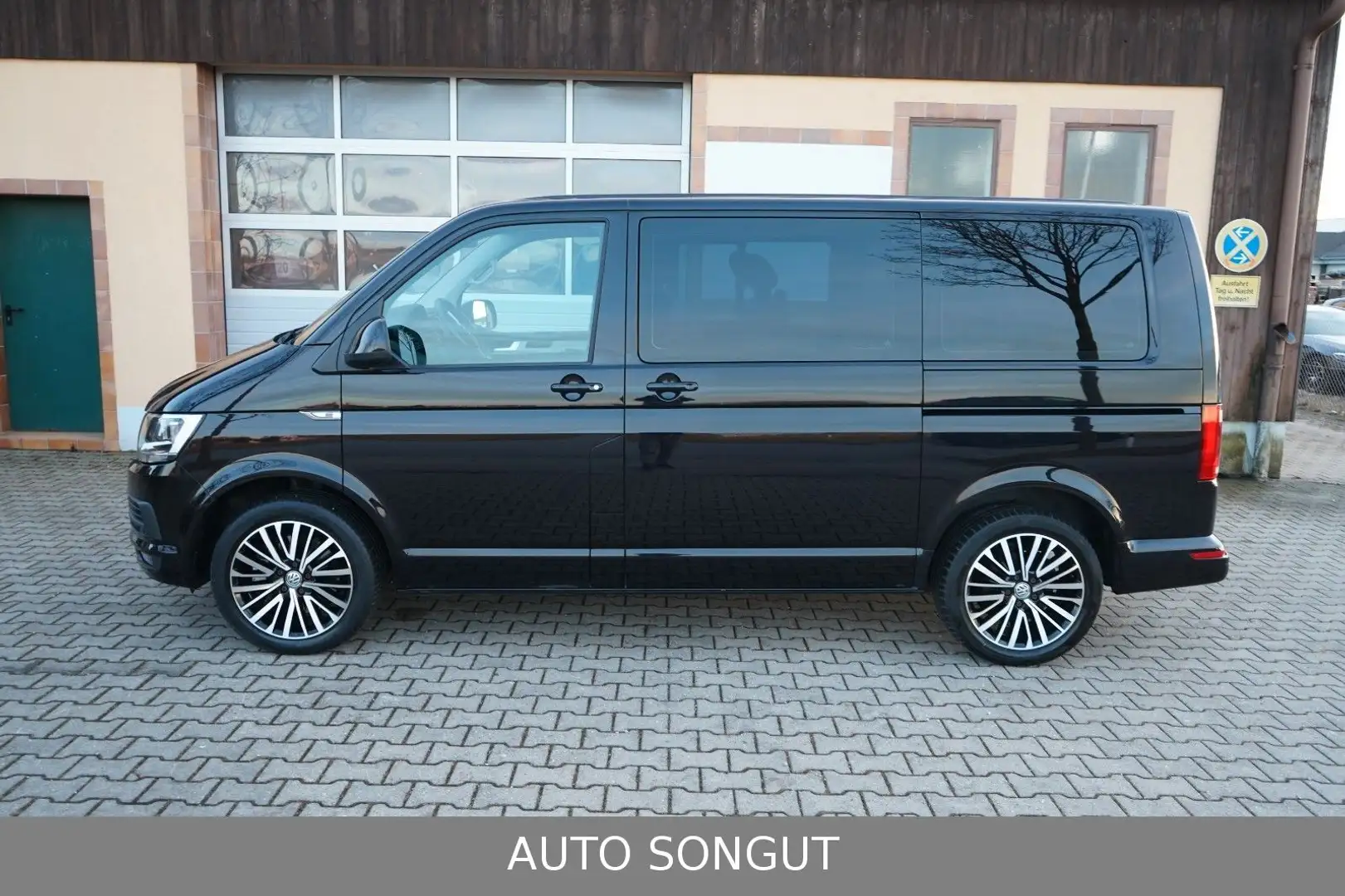 Volkswagen T6 Multivan *1.HAND*KAMERA*STHZ*AHK*CARPLAY*7STZ Noir - 2