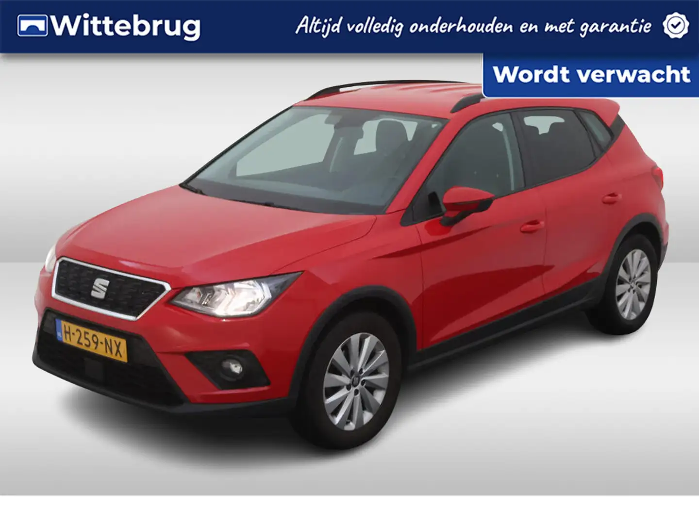 SEAT Arona 1.0 TSI 95pk Style Business Intense / Navigatie / Rood - 1