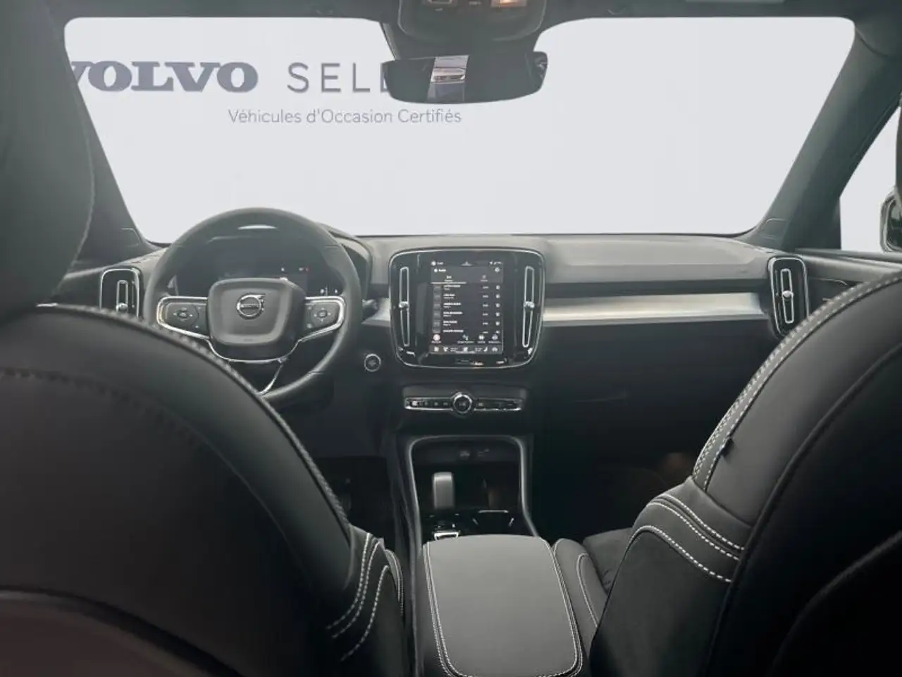 Volvo XC40 2026 — фото 15
