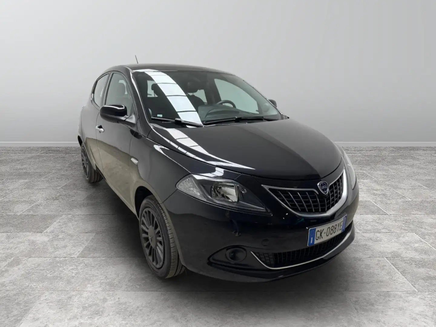 Lancia Ypsilon 1.0 FireFly Hybrid Silver Nero - 1