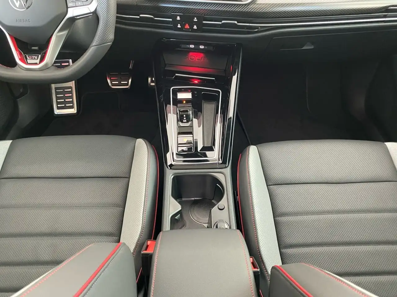 Volkswagen Golf GTI Clubsport 2.0 TSI DSG PANO+HUD+LEDER+BLACK 11