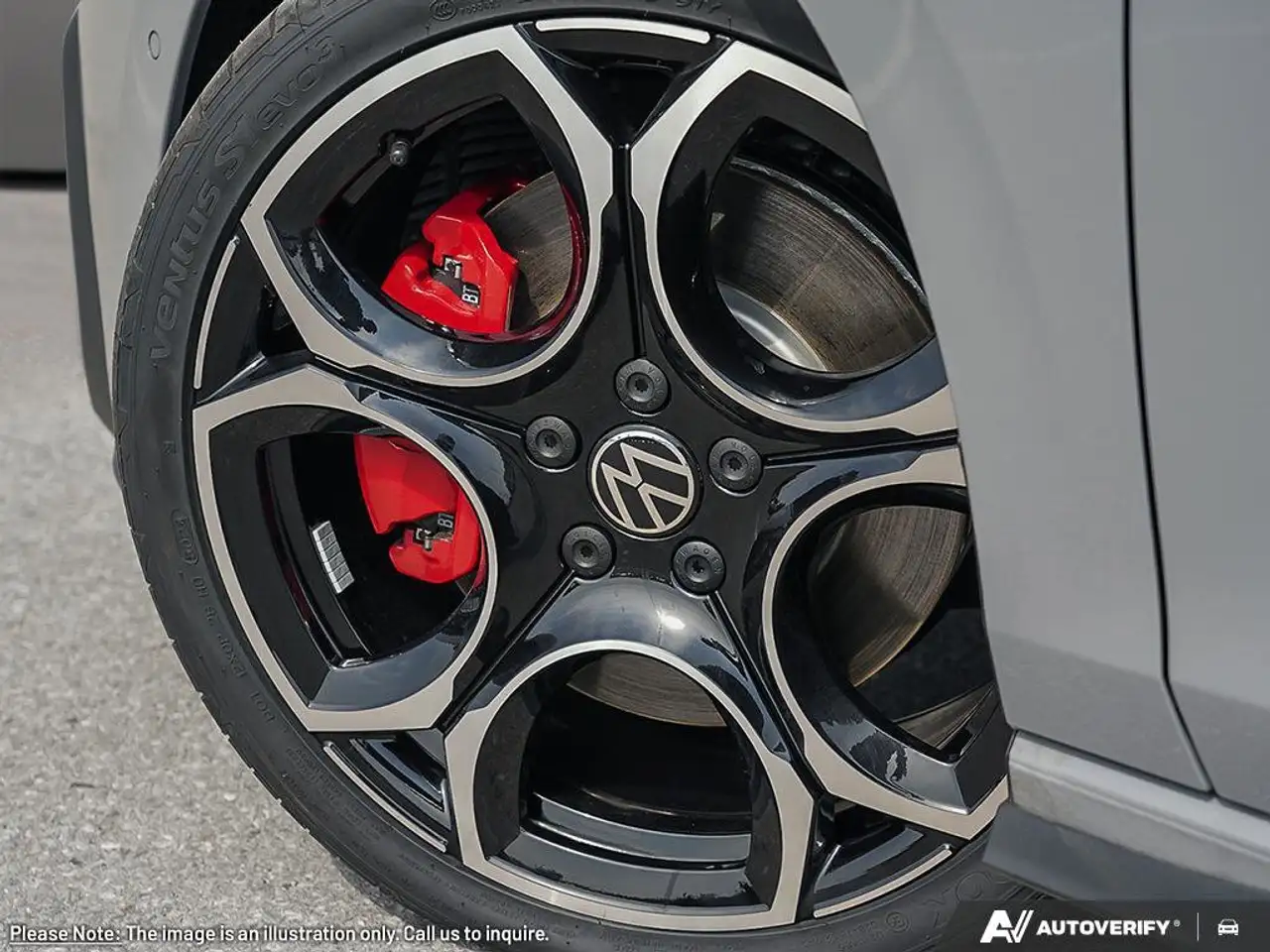 Volkswagen Golf GTI снимка Volkswagen Golf GTI