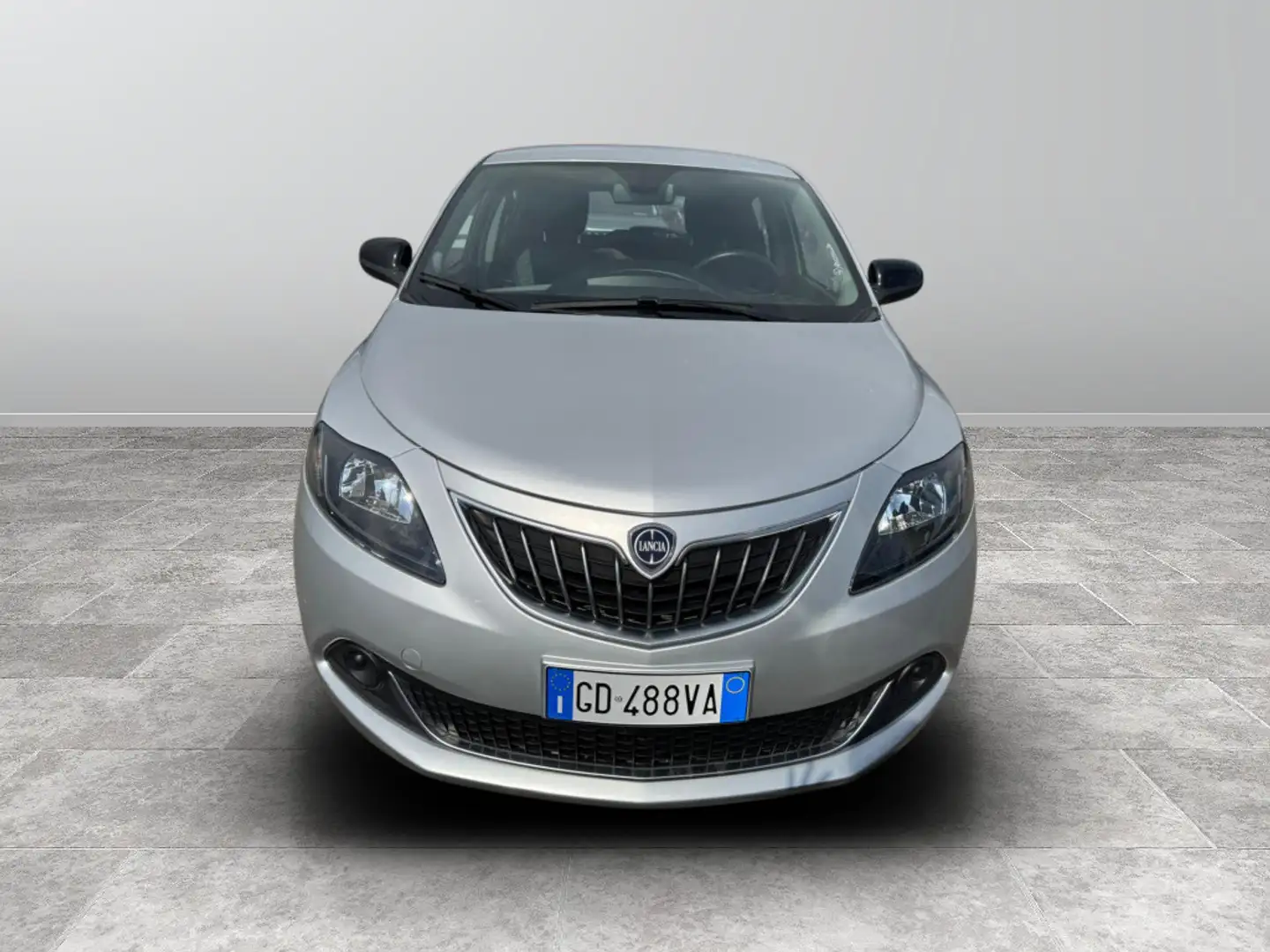 Lancia Ypsilon 1.0 FireFly Hybrid Silver Grigio - 2