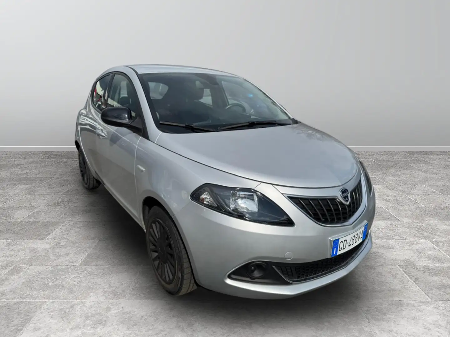 Lancia Ypsilon 1.0 FireFly Hybrid Silver Grigio - 1