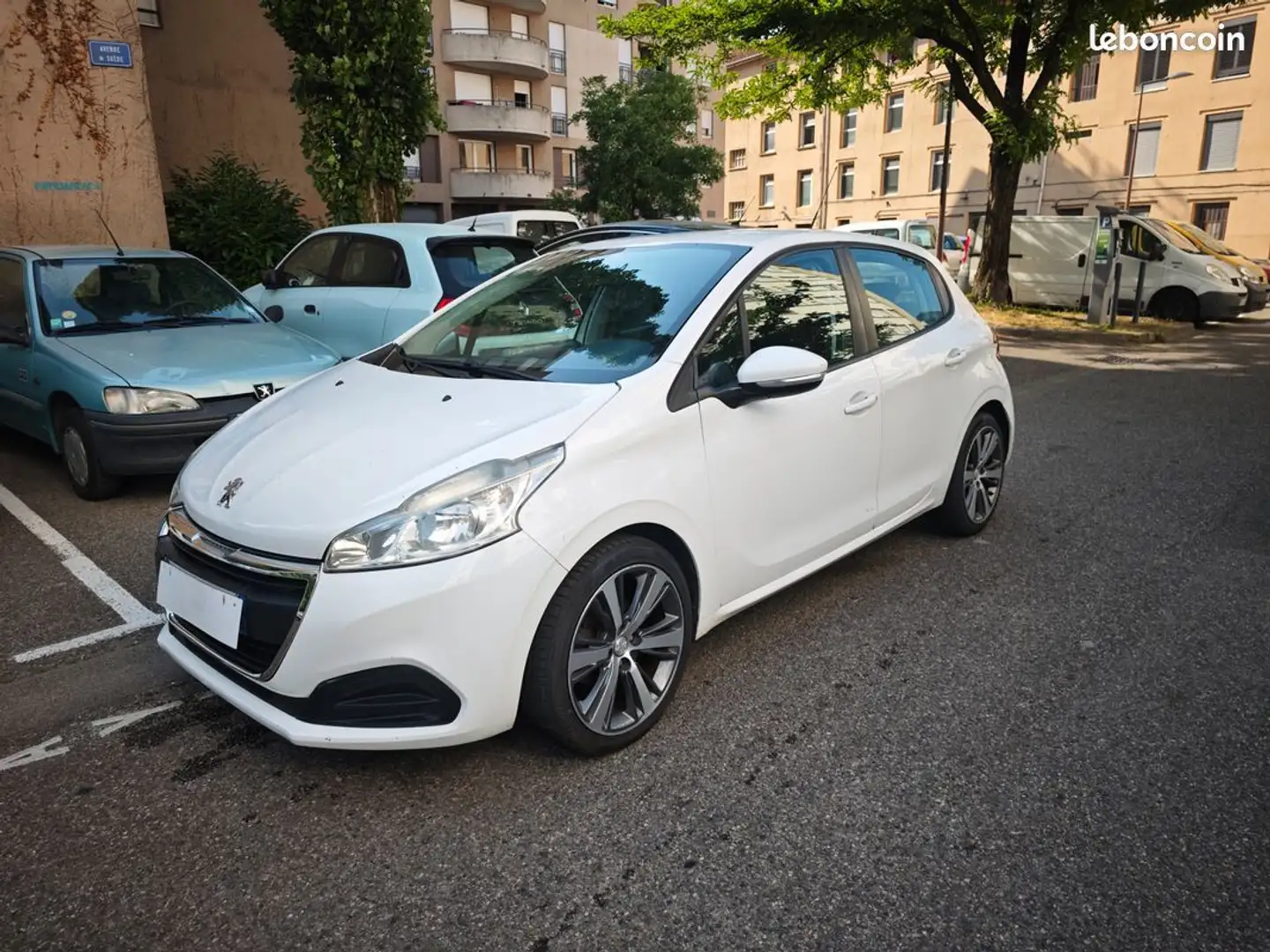 Peugeot 208 1.6 BlueHDi 100ch Active 5p Blanc - 1