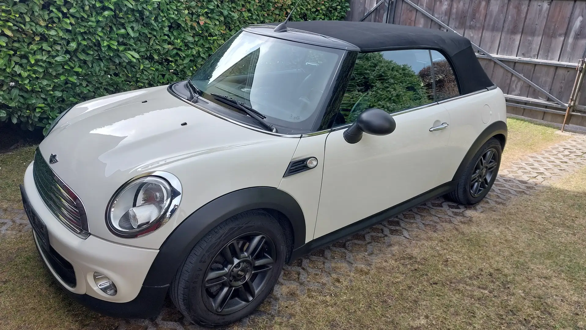 MINI One Cabrio Weiß - 2